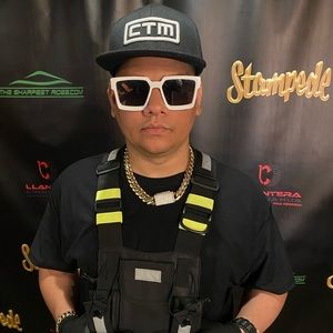 Meet your Posher, Jozaniel